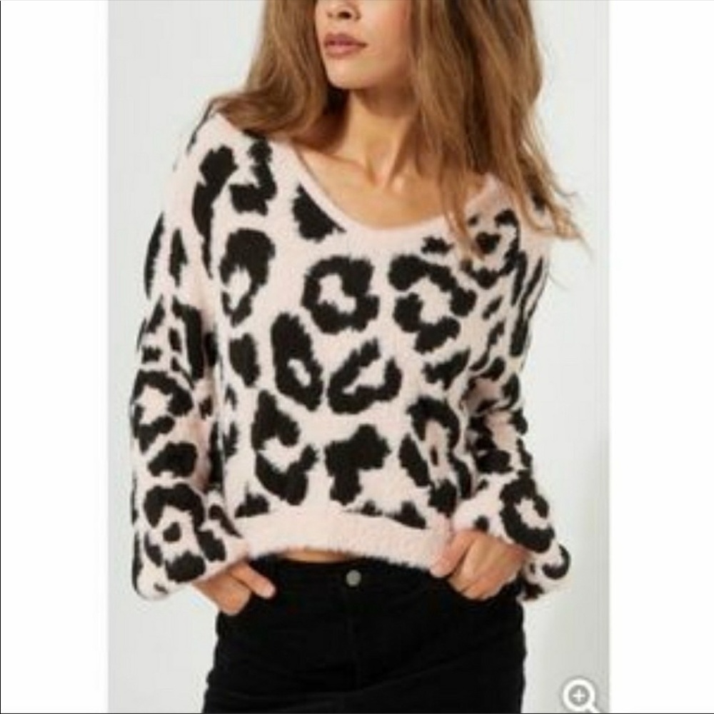 Rue21 eyelash crop leopard print sweater